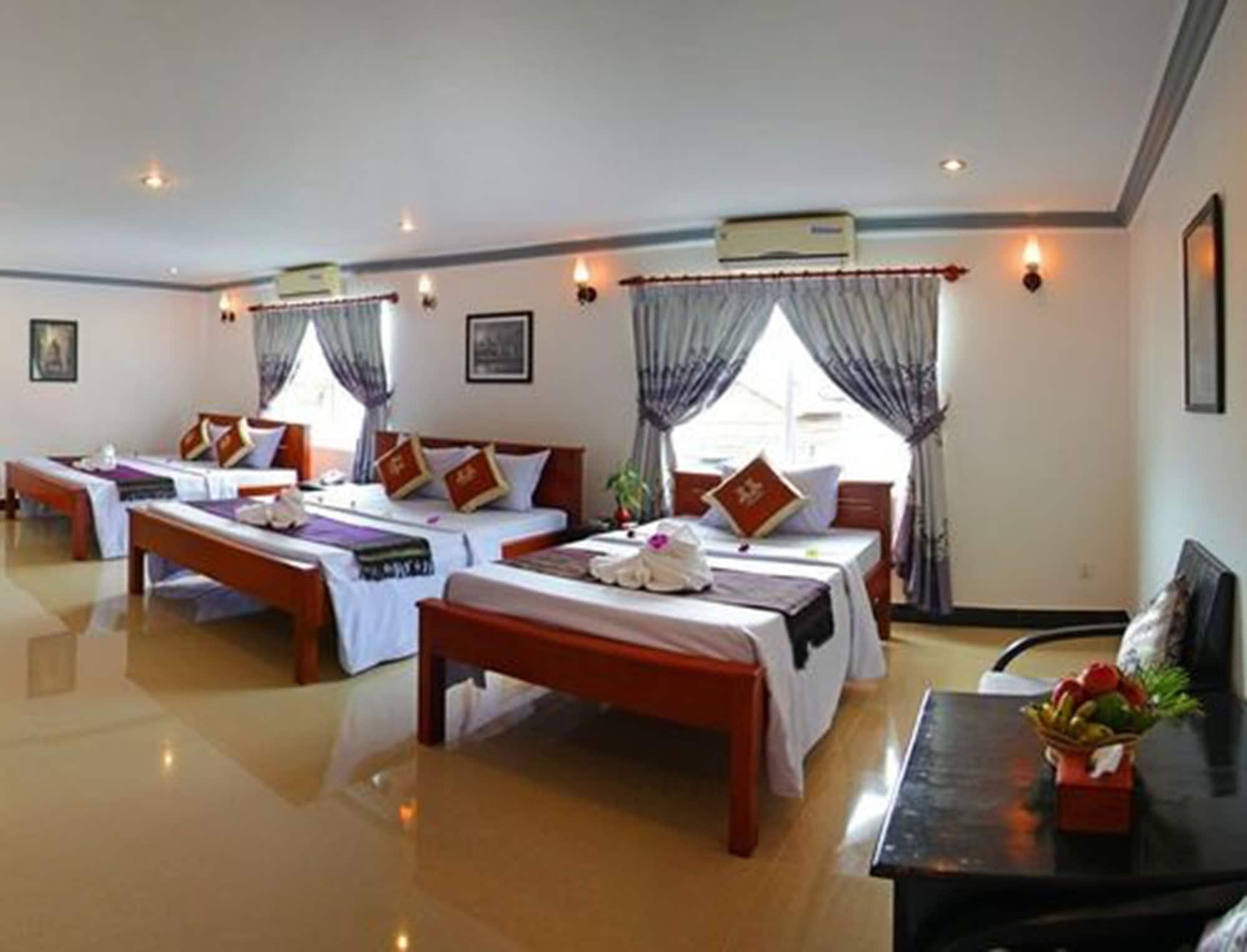 Parent Heritage Angkor Villa Siem Reap Esterno foto