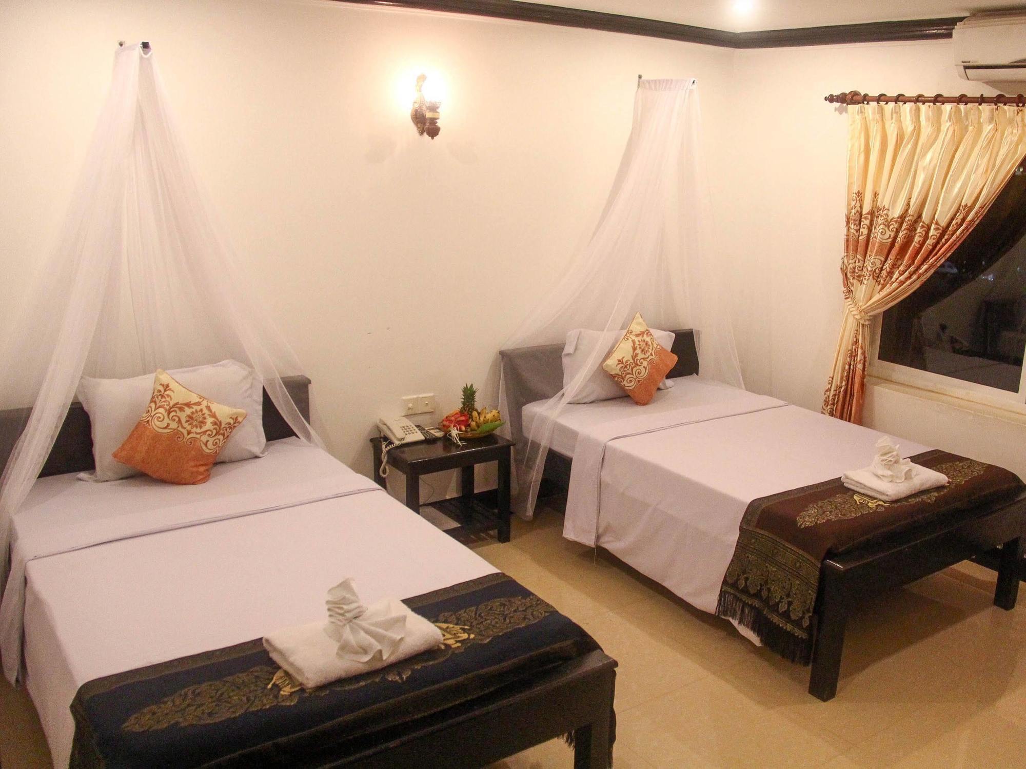 Parent Heritage Angkor Villa Siem Reap Esterno foto
