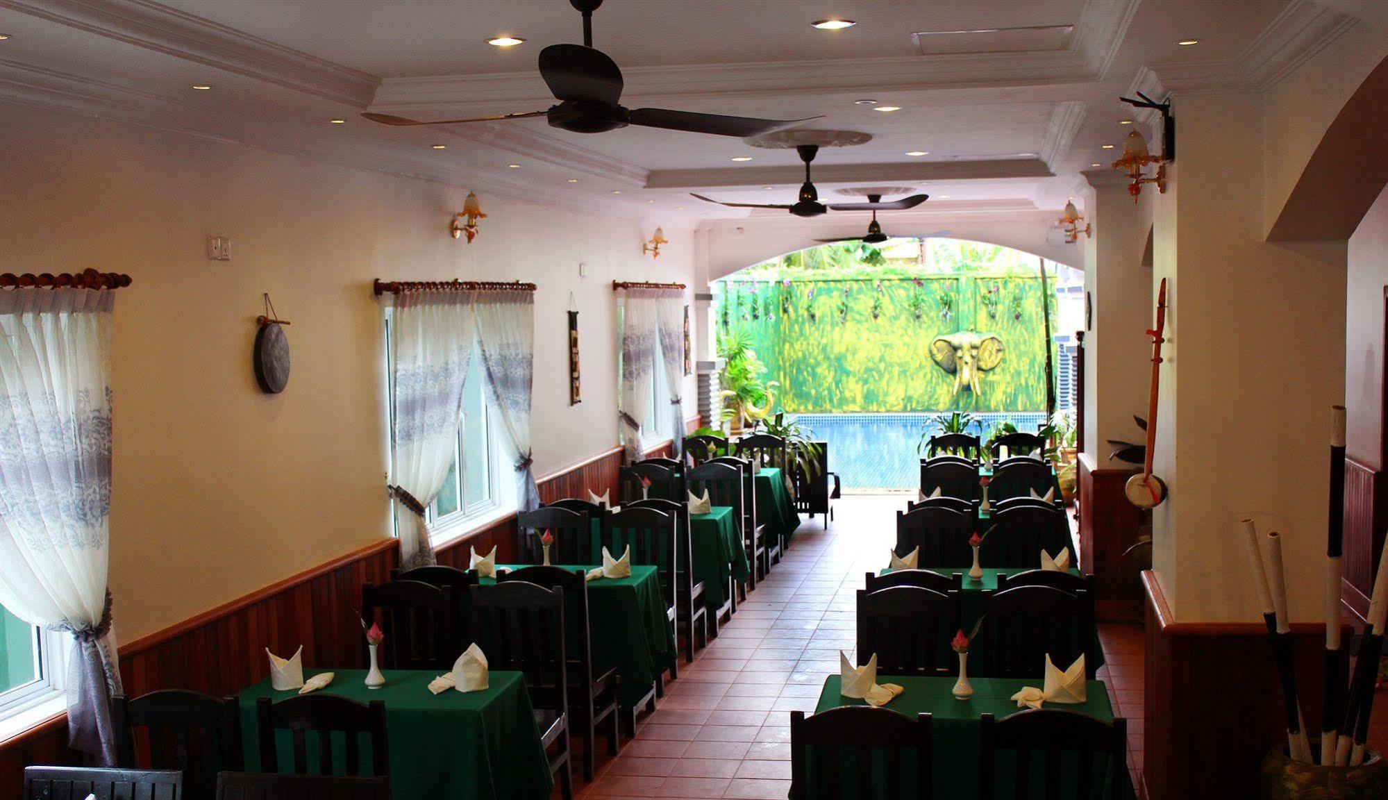 Parent Heritage Angkor Villa Siem Reap Esterno foto